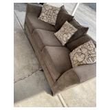 Very nice couch no holes rips or tears And very