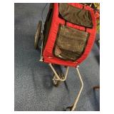 New pet trailer/stroller. Has connector to hook