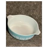Vintage Pyrex Small Blue Bowl 6"