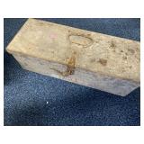 1943 U S SS Mfg. Co. Heavy Metal Tool Box