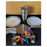 Miscellaneous kitchen lot, wine corks, plates,