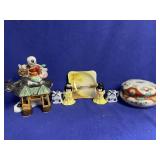 Quantity of vintage porcelain/ceramic items