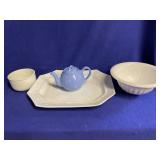 Kitchen lot, including Hazel Atlas milk glass