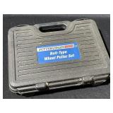 Pittsburgh bolt type wheel puller set. Looks to