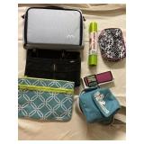 Lot of various size tote bags and shelf liner