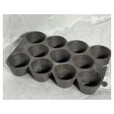Wagner Cast Iron Popover Pan 11-1/2" long