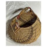 Vintage Detailed Appalachian Egg Basket 12"tall