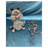 Outdoor lawn decorations cat is solar powered