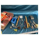 Miscellaneous lot of sandpaper and small