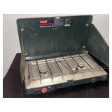 Coleman propane stove with electronica ignition.