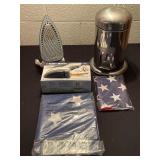 Bathroom items, has new in the box Black & Decker