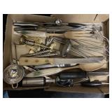 Miscellaneous kitchen items