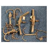 LOT 3 VINTAGE SPORT HUNTING ANIMAL TRAPS-VICTOR
