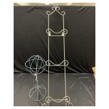 Baby Wire Hat Stand And  Wire Metal 3 Plate Photo