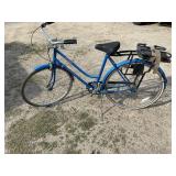 Vintage Schwinn Collegiate ladies bicycle. Has