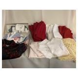 Very large lot of cloth napkins, table cloths,