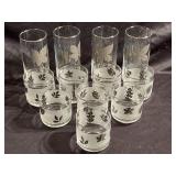 Drinking glasses and juice glasses with leaf