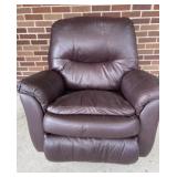 Leather Recliner chair in very nice condition