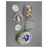 (w)Vintage tin and pins