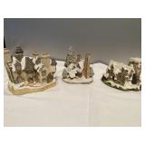 (V)  Christmas Decor small houses ceramic
