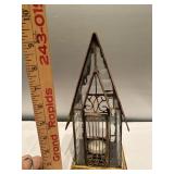 (V) House Candle Holder