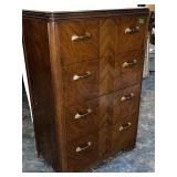 KROEHLER sterling quality four drawer chest. Very