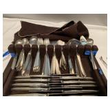 (Z) Silverware very nice