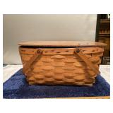 (.    ) Picnic Basket 18x10x10