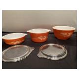 (.  ) Pyrex  Harvest Design  3 pieces