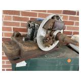 Single cylinder motor