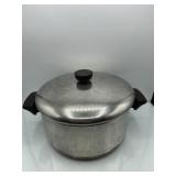 R4) Revere Lidded stockpot