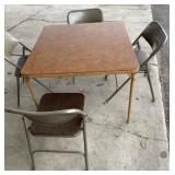 HW) Folding table and chairs.