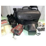 R12)Vintage Pentax camera w/ accessories and case