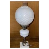 FL) Vintage Hobnail Hurricane Milk Glass Table