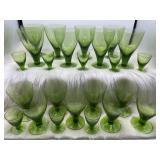 R4)large set of vintage green wine glasses