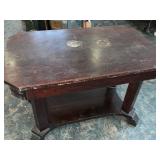 Fl) Nice vintage table with drawer- drawer does