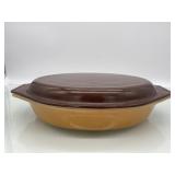 (r6) Old Orchard Pyrex split casserole dish w/ lid