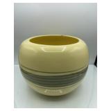 R2) Haeger Pottery flower pot