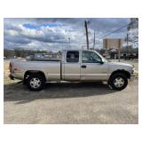 2001 Chevy 1500 LS 4x4 pick up Runs and Drives