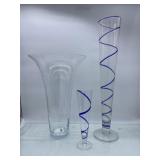 (R13) Clear Glass Vase w/Swirl Bead