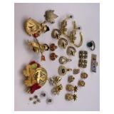 R4) Gold toned earring collection with Halloween