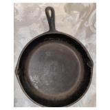 (R18) Cast Iron Skillet Unknown Brand