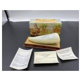 (R10)  Davy Crockett  Plastic Gun Powder Flask