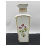 (R14) Elegant Vase Georges Briard Private