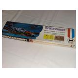 R0) WWII ME-109 Messerschmidt model plane- looks