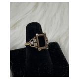 Size 5 1/2 - 10kgold band missing of large