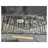 Combination wrench set