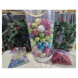 Christmas Lot: wreaths, ornaments and beads