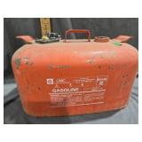 Outboard motor metal gas can