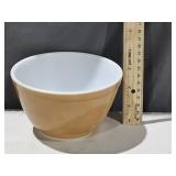 Pyrex  1 1/2 pint Brown Nesting Bowl
